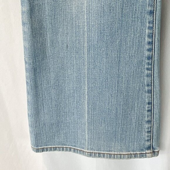 Levi's Red Tab 509 Light Wash Low Rise Flare Leg Jeans, Size: 28 - Picture 6 of 8